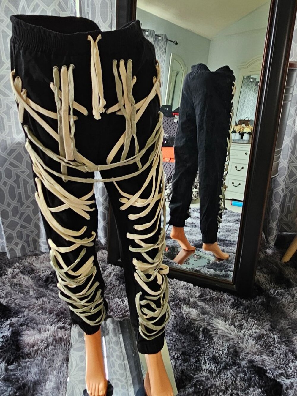 SHEIN Grommet Lace‑Up Utility Jogger Pants – Size M